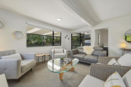 Amalia Cottage - Lake Okareka Huge Covered Deck Sleeps 4 in 奧卡雷卡湖