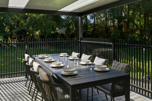 Amalia Cottage - Lake Okareka Huge Covered Deck Sleeps 4 in 奧卡雷卡湖