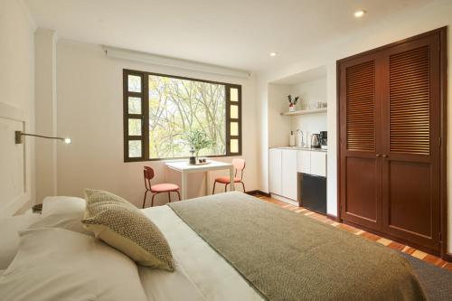 Chic Loft Escape in Trendy Zona G 502