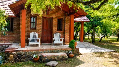 cabañas ioka ioka (cabanas ioka ioka) in Carpinteria