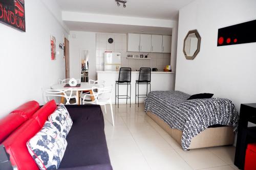Thames Suite Plaza Italia