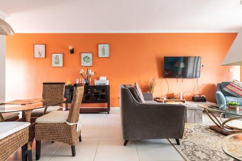 Dream Big Getaway at FernCourt 2BR Apartment Near Ocho Rios in Plantation Village