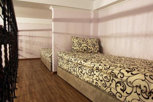 Duplex Quadruple Room image 6