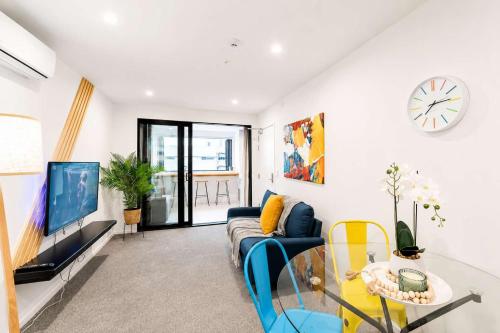 Madhouse Comfort - 2-BR Haven on Tuam Street