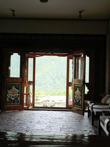 Drukyul Kora Tours & Treks - image 5