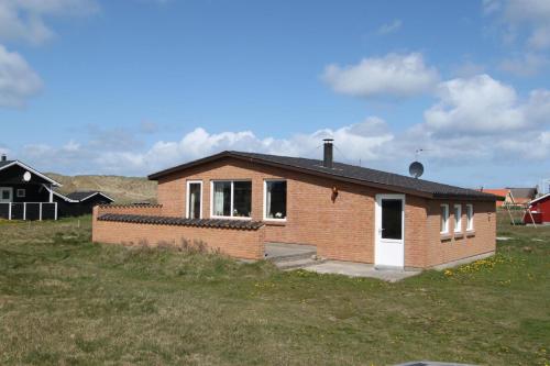 Vista exterior, Dejligt Feriehus I Vrist Tæt På Havet Sj51 (Dejligt Feriehus I Vrist Tæt Pa Havet Sj51) in Harboore