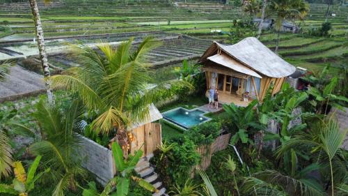 Mantra Bamboo Retreat Near Sidemen in Sidemen