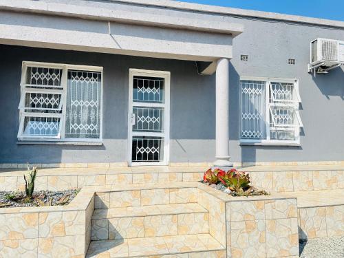 Exterior view, Mvula Zehlobo Apartments in Mpolonjeni