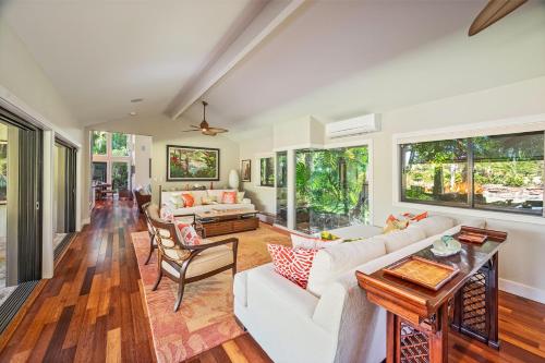 Facilities, Waialae Golf Estates Tranquil Home wPrivate Pool-Exclusive Golf Course View in Kahala
