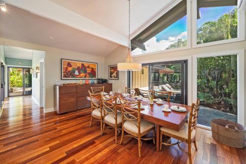 Facilities, Waialae Golf Estates Tranquil Home wPrivate Pool-Exclusive Golf Course View in Kahala