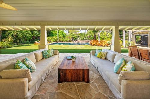 Facilities, Waialae Golf Estates Tranquil Home wPrivate Pool-Exclusive Golf Course View in Kahala