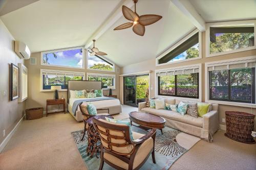 Facilities, Waialae Golf Estates Tranquil Home wPrivate Pool-Exclusive Golf Course View in Kahala