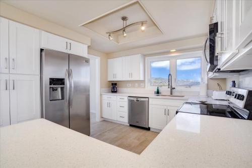 Facilities, Stunning Home wOcean-Mountain Views in East Oahu Serene Family Vacation in Hawaii Kai