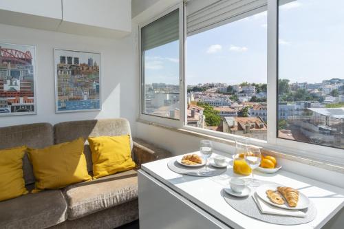 Central Lisbon Apartment near Príncipe Real & Avenida da Liberdade - TTL308, Lisabon