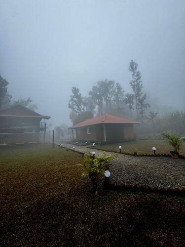 Skats, Marayoor Mud Castle in Marajura