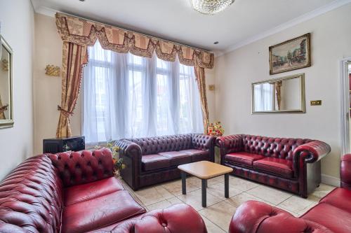 Facilities, Cranbrook Hotel in Greater London East
