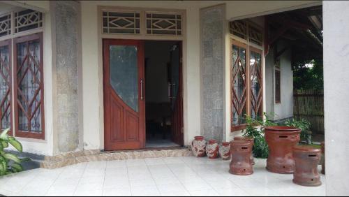 2 bedrooms, 3 beds