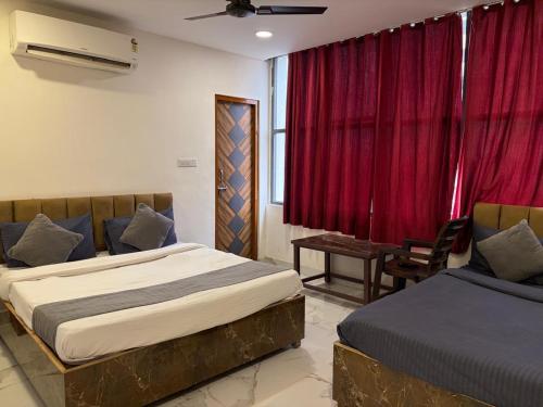 PLAY HOTEL GOLDEN RIVAAH Indirapuram - image 5