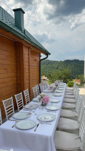 Meče vikendica (Mece vikendica) in Pruška