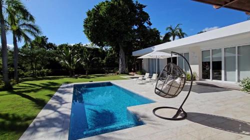 Beautiful, luxurious furnished villa in Saint-Tropez