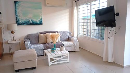 Comfortable and Modern Beach House in Atlantida