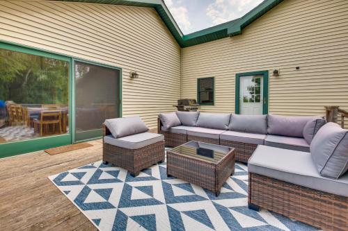 Private Lakefront Home w/ Game Room in Aurora! in Biwabik (MN)