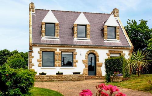 4 Bedroom Nice Home In Binic - Location saisonnière - Binic-Étables-sur-Mer
