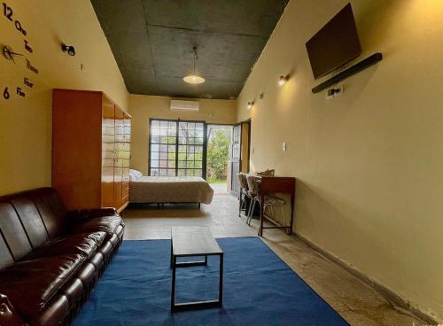 Panda Studio - Spacious with AC, Patio and Barbecue Grill
