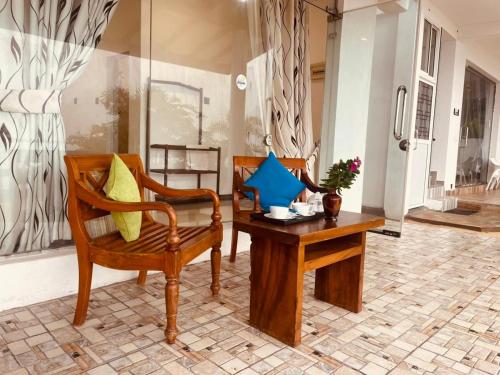 Dinuda Lagoon Resort in Kalpitiya