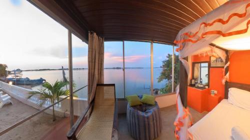 Dinuda Lagoon Resort in Kalpitiya