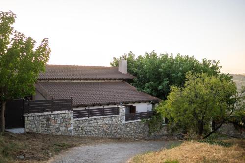 Aura Sea & Shadow Villa, Aigio - 4BR by ΜΡS in Lakka (Symbolitia)