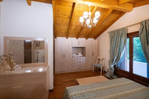 Aura Sea & Shadow Villa, Aigio - 4BR by ΜΡS in Lakka (Symbolitia)