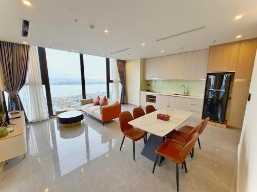 ICON40 Luxury Apartment Hạ Long (ICON40 Luxury Apartment Ha Long) in ها لونغ