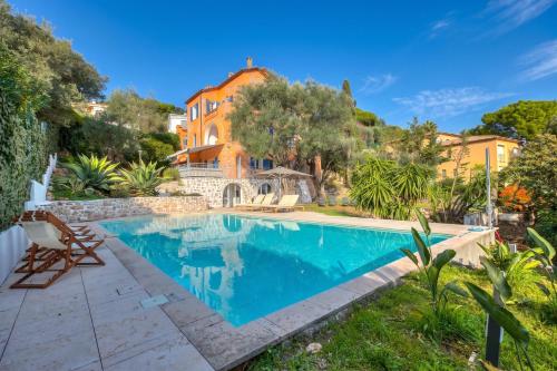 Villa Marinella, Style History Serenity