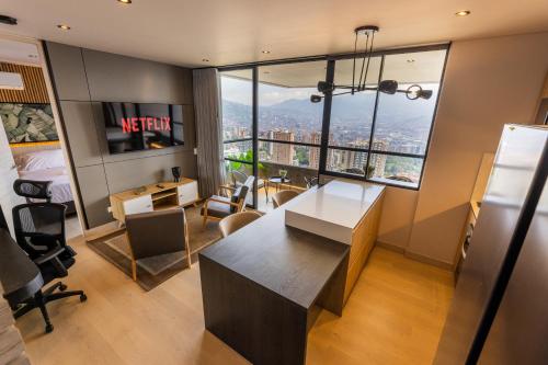 24th Floor Skyline Views in Poblado with AC and Fast WiFi