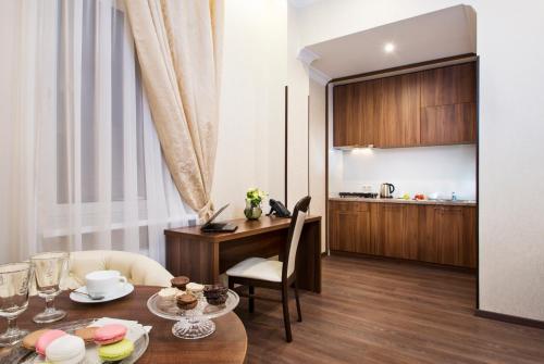 BonApart Hotel - image 9