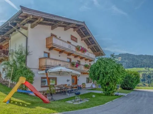 Kraftplatz am Litzlhof in Itter, Österreich