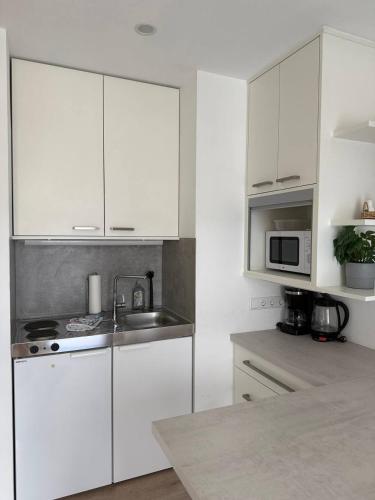 Cozy Apartment Close to University