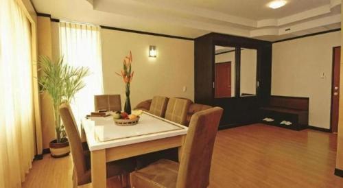 Western Grand Hotel Ratchaburi in Ratchaburi