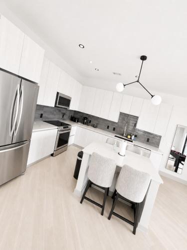 Luxury 2BR Near MBZ Stadium & Airport in Blandtown