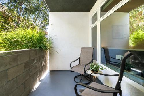 Elegant Hollywood 1BD Pool, Parking, Gym