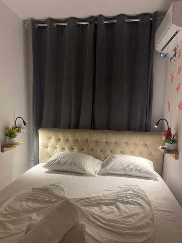 Vlora Backpackers Hostel & Bar LUNGOMARE in 發羅拉