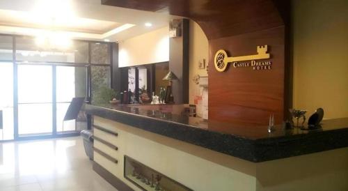 Castle Dreams Hotel in Toril