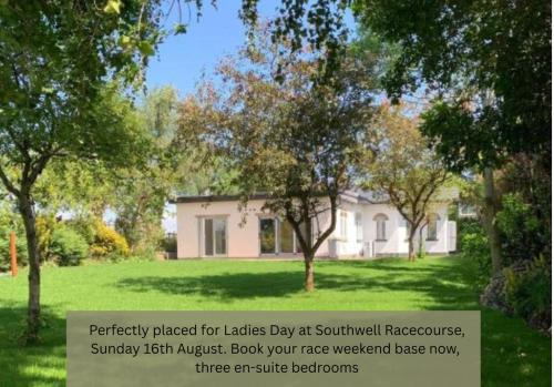 Crossing Cottage Sleeps 6 Parking, Family & Contractors Newark gîte à louer Kelham Hills
