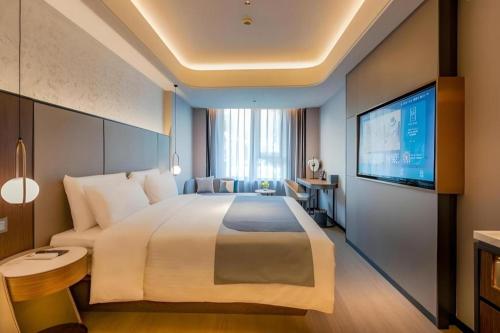 Yitel Collection Hangzhou West Lake Lakeside Nanshan Road in ShangCheng District & Hangzhou Main Train Station