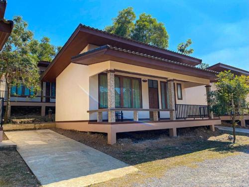 BaanSuantip Resort Sattahip in Sattahip Beach