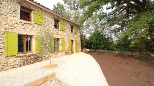 Vista exterior, Domaine La Bellevue - Le Petit Nid Charme & Nature in Esclottes
