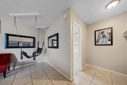 RoofTop Resort - Adults Only - Clothing Optional - Hollywood Beach - image 4