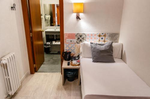 1 twin bed