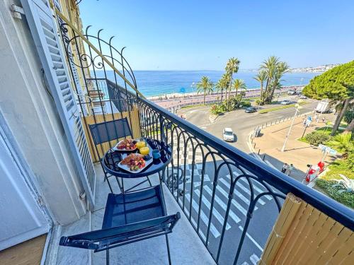 Elegant Seafront Loft Old Town Nice